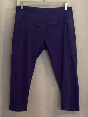 Purple High-Waist Capri-length Leggings